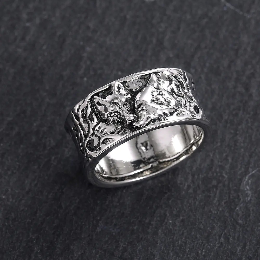 Vintage Wolf Pattern Alloy Ring for Men and Women