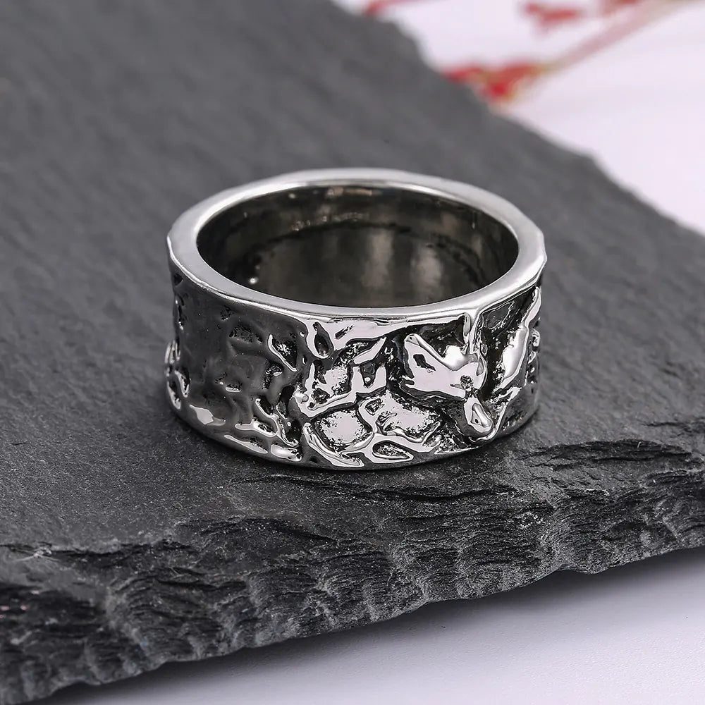 Vintage Wolf Pattern Alloy Ring for Men and Women