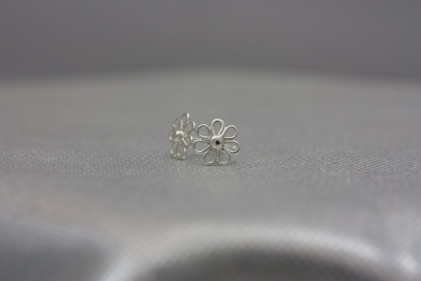 Flower post earrings, daisy post earrings, stud earrings,  in sterling silver, gift, her, girl, woman