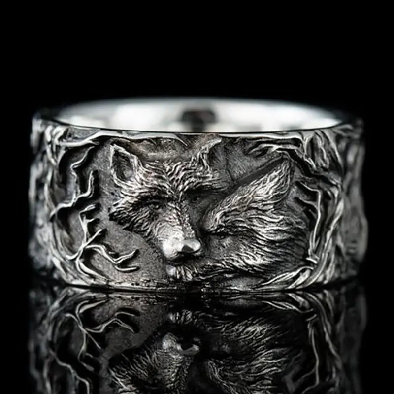 Vintage Wolf Pattern Alloy Ring for Men and Women